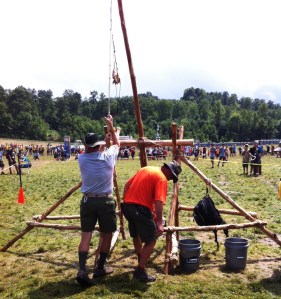 Link to: Larger View A Trebuchet at Jambo-Palooza