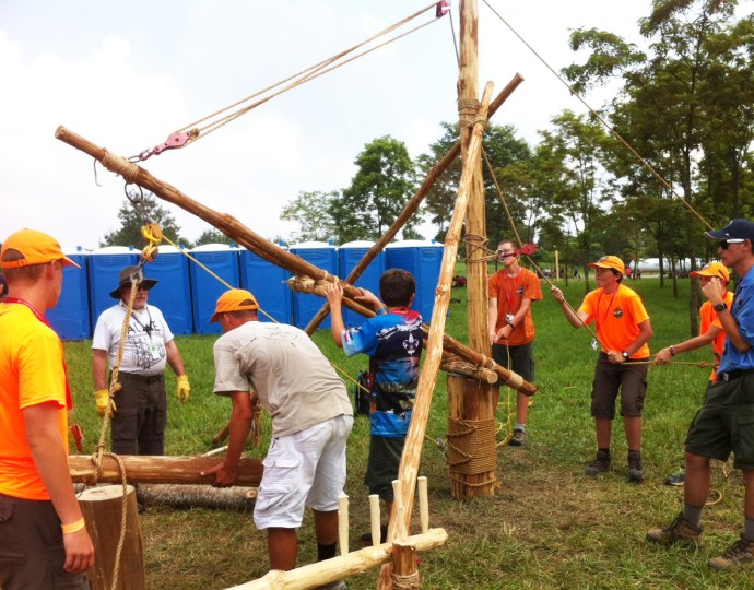 Link to: Larger Image Swing Derricks could move a log up, down, to the right, and to the left.